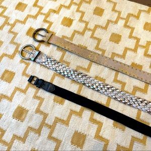 Barney’s New York black leather and stretchy belt OS